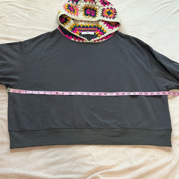 Natural Life Granny Crochet Hood Sweatshirt Charcoal Gray Oversize Size L/XL - Picture 5 of 11